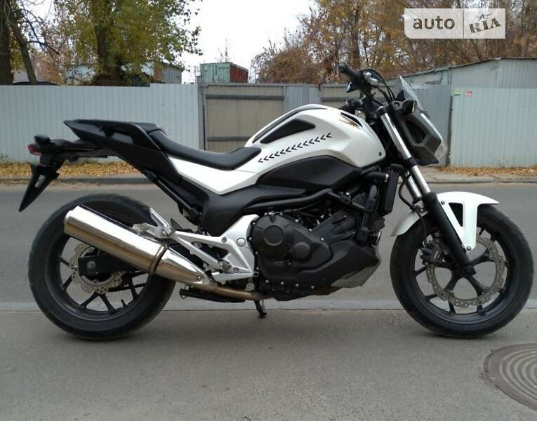Мотоцикл Без обтекателей (Naked bike) Honda NC 750S 2013 в Киеве