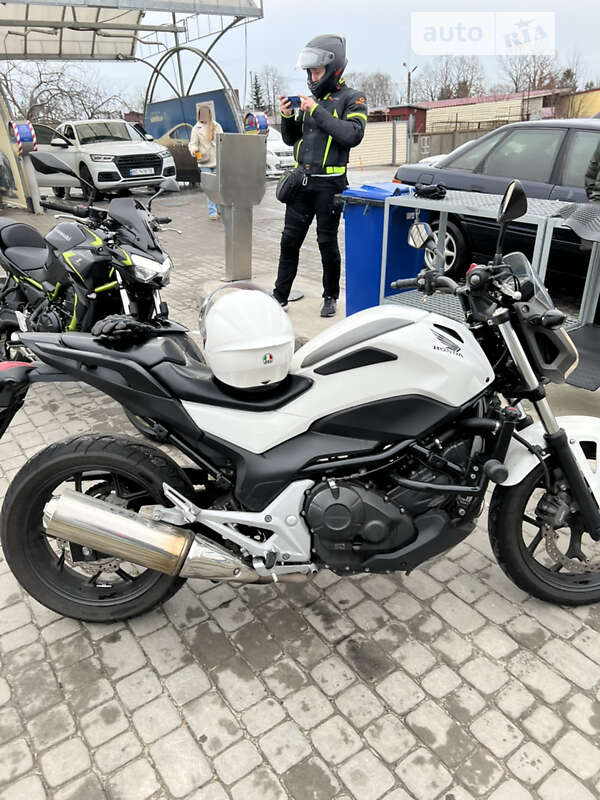 Мотоцикл Без обтекателей (Naked bike) Honda NC 750S 2016 в Львове фото 2 Мотоцикл Без обтекателей (Naked bike) Honda NC 750S 2016 в Львове