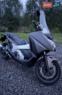 Макси-скутер Honda NC 750S 2014 в Луцке