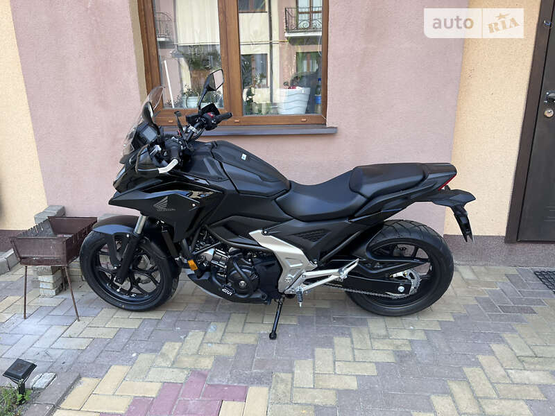 Мотоцикл Классик Honda NC 750X 2022 в Хмельницком