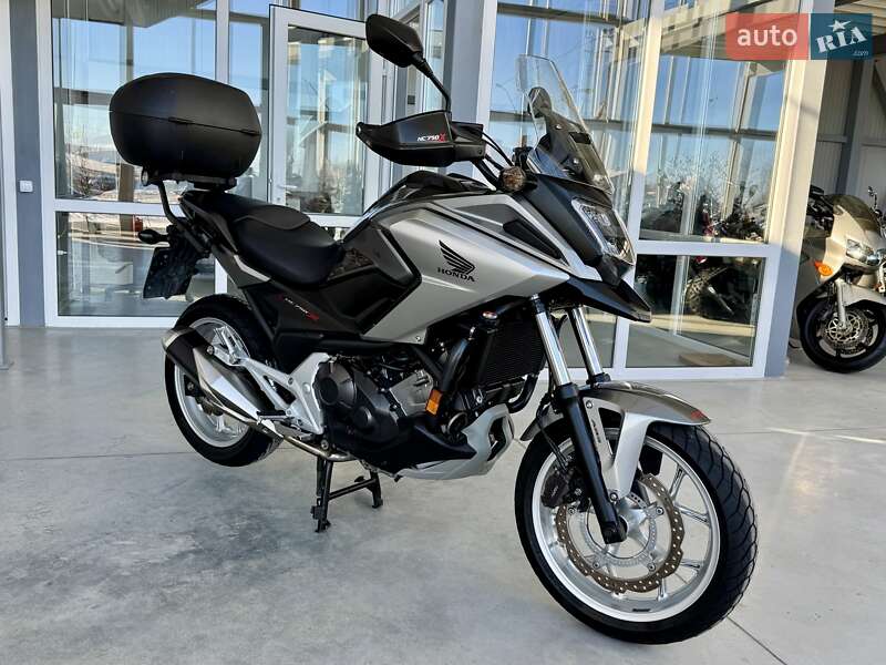 Мотоцикл Многоцелевой (All-round) Honda NC 750X 2016 в 
