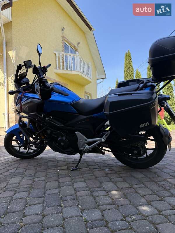 Мотоцикл Спорт-туризм Honda NC 750X 2020 в Ровно