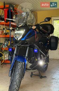 Мотоцикл Спорт-туризм Honda NC 750X 2020 в 