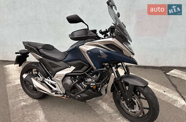 Мотоцикл Спорт-туризм Honda NC 750X 2024 в 