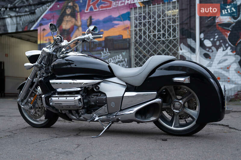 Мотоцикл Круизер Honda NRX 1800 Valkyrie 2004 в Киеве