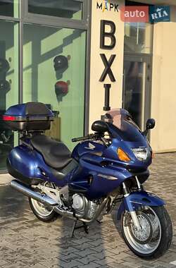 Мотоцикл Туризм Honda NT 650V Deauville 2004 в 