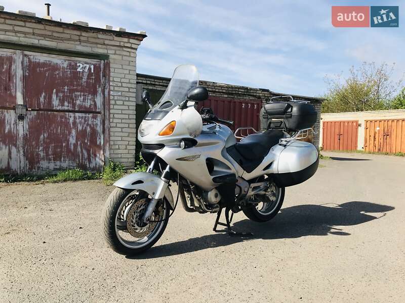 Honda NT 650V Deauville 2000