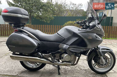 Мотоцикл Спорт-туризм Honda NT 700V 2006 в 