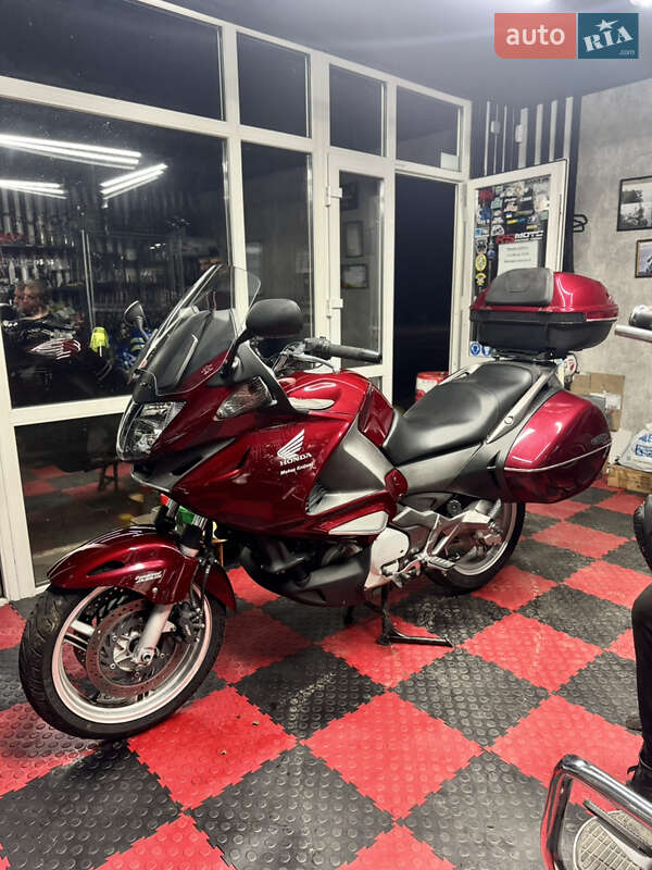 Мотоцикл Туризм Honda NT 700V 2010 в Киеве