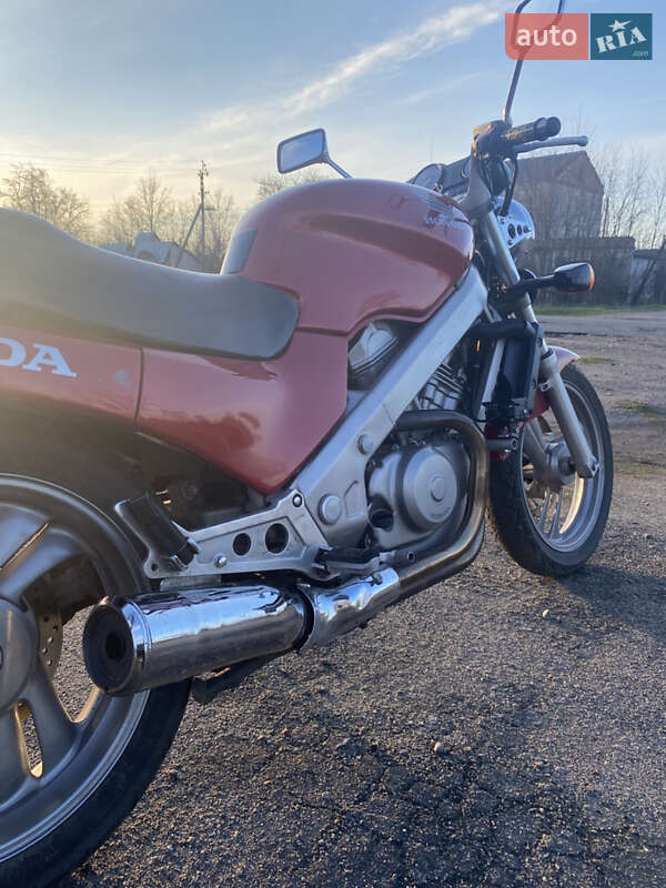 Мотоцикл Без обтекателей (Naked bike) Honda NTV 650 (Revere) 1990 в Семеновке