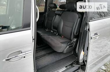 Минивэн Honda Odyssey 2011 в 