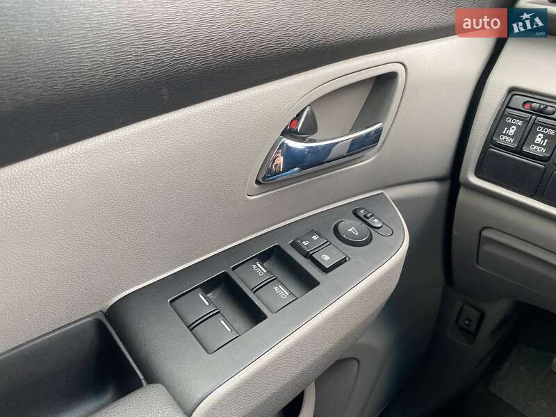 Мінівен Honda Odyssey 2016 в Львові