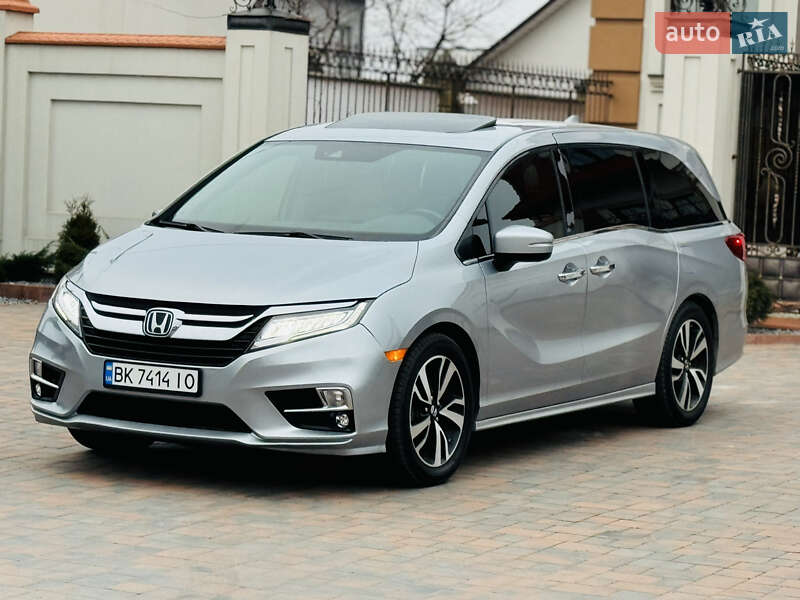 Мінівен Honda Odyssey 2017 в Рівному