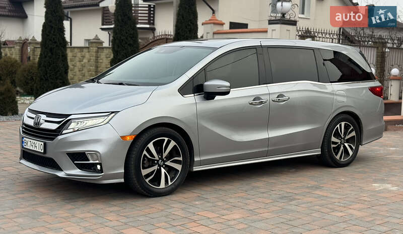 Мінівен Honda Odyssey 2017 в Рівному