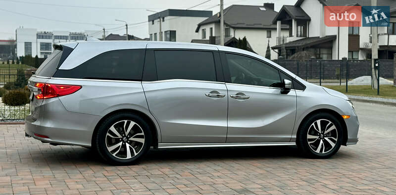 Мінівен Honda Odyssey 2017 в Рівному