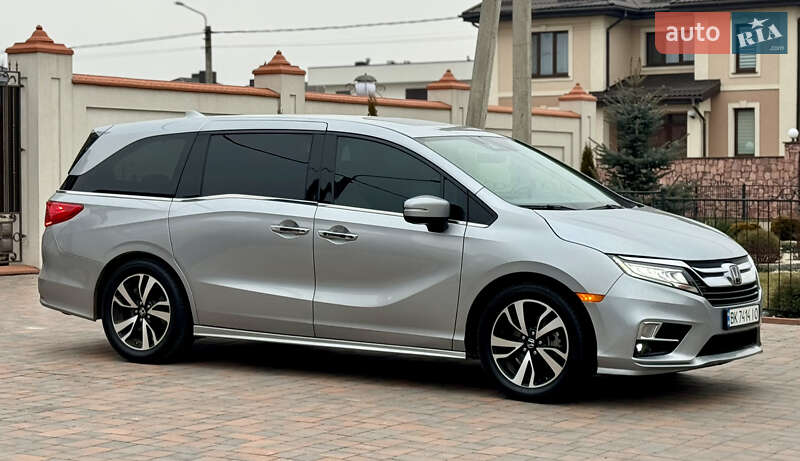 Мінівен Honda Odyssey 2017 в Рівному