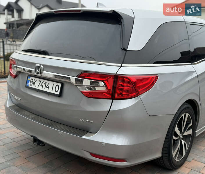 Мінівен Honda Odyssey 2017 в Рівному