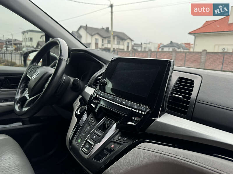 Мінівен Honda Odyssey 2017 в Рівному