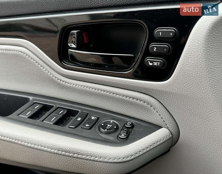 Мінівен Honda Odyssey 2017 в Рівному