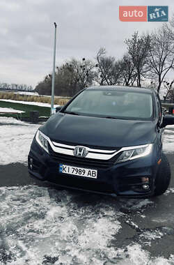 Минивэн Honda Odyssey 2018 в Киеве