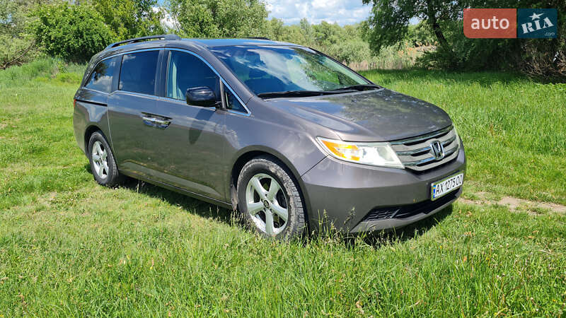 Минивэн Honda Odyssey 2011 в Харькове