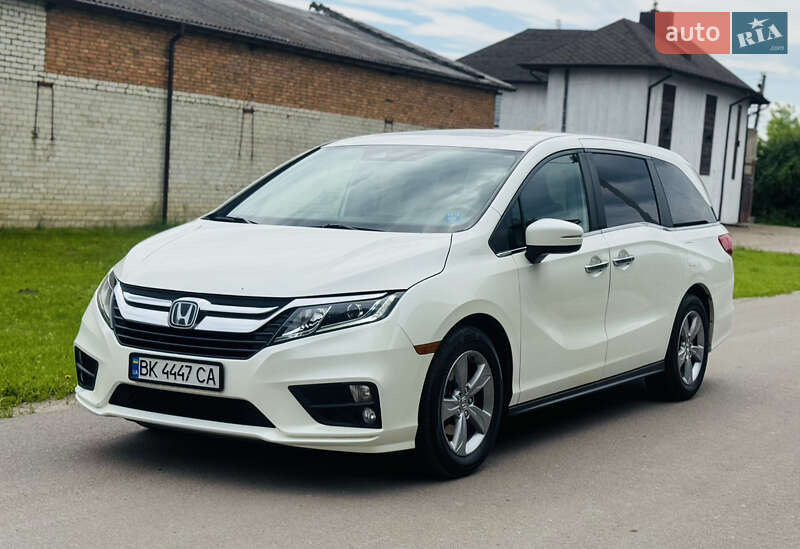 Минивэн Honda Odyssey 2018 в Ровно