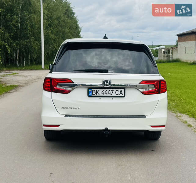 Минивэн Honda Odyssey 2018 в Ровно