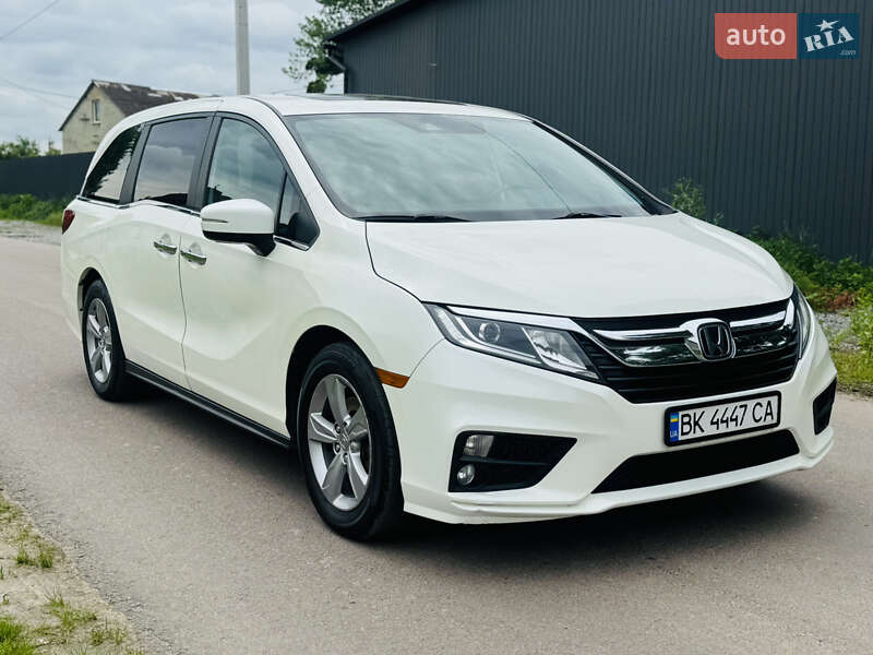 Минивэн Honda Odyssey 2018 в Ровно
