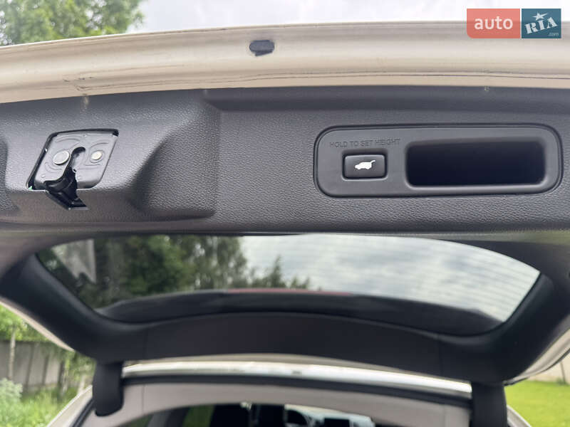Минивэн Honda Odyssey 2018 в Ровно