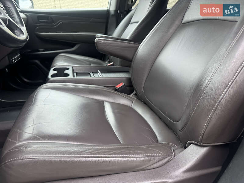 Минивэн Honda Odyssey 2018 в Ровно