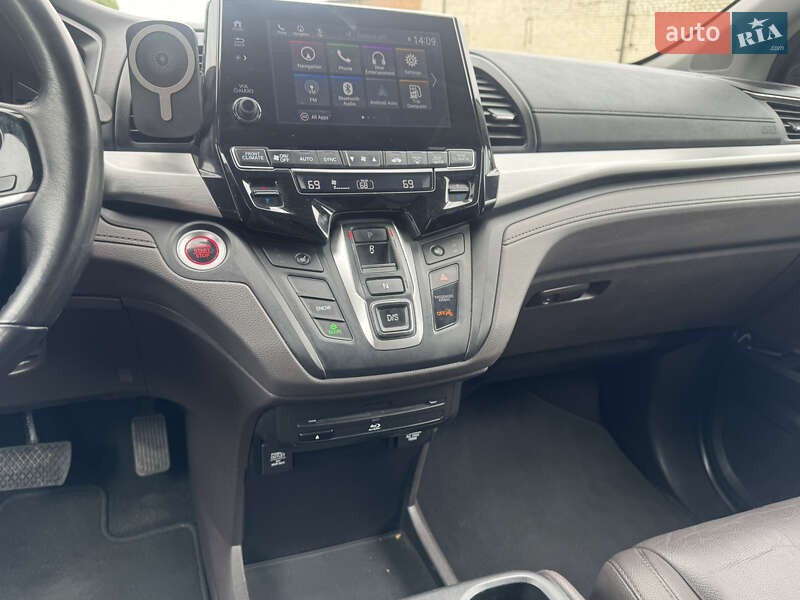 Минивэн Honda Odyssey 2018 в Ровно