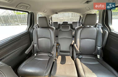 Минивэн Honda Odyssey 2017 в 
