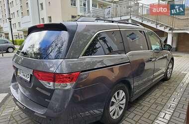 Минивэн Honda Odyssey 2017 в 