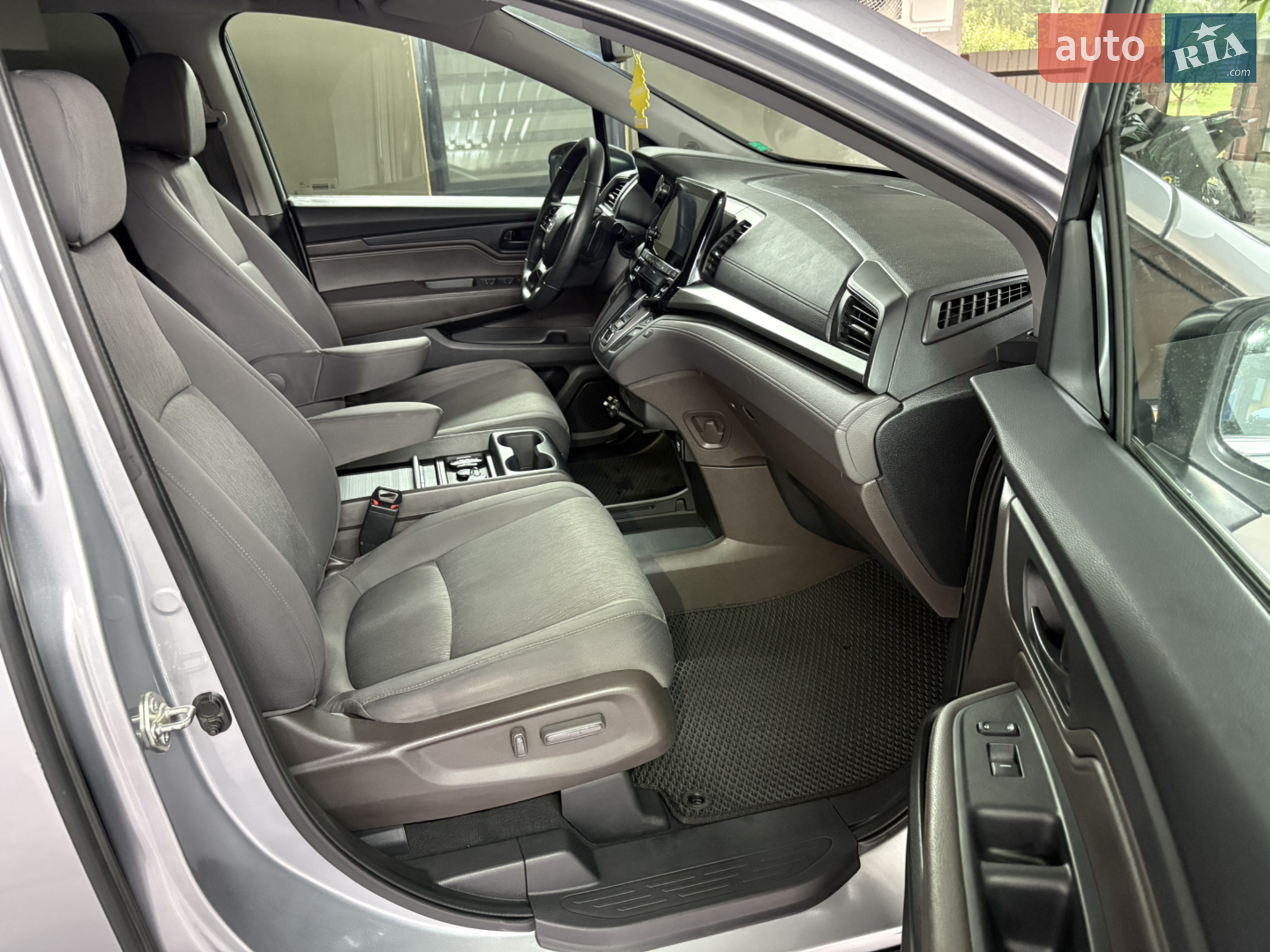 2017 Honda Odyssey - мініатюра 8