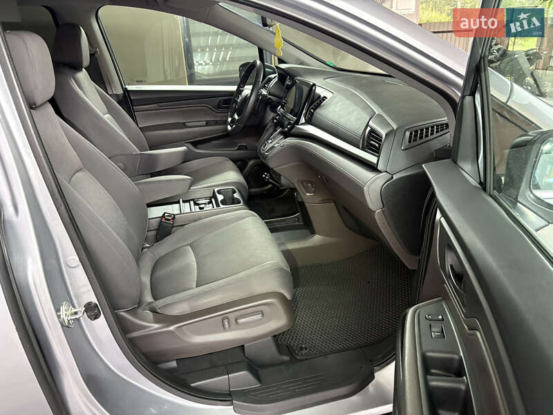 Мінівен Honda Odyssey 2017 в Сарнах