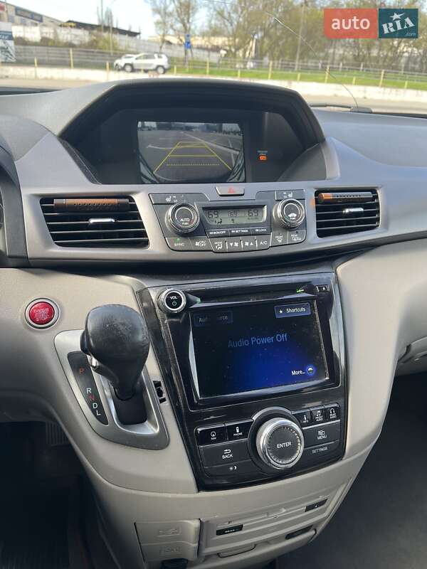 Мінівен Honda Odyssey 2013 в Києві фото 21 Мінівен Honda Odyssey 2013 в Києві