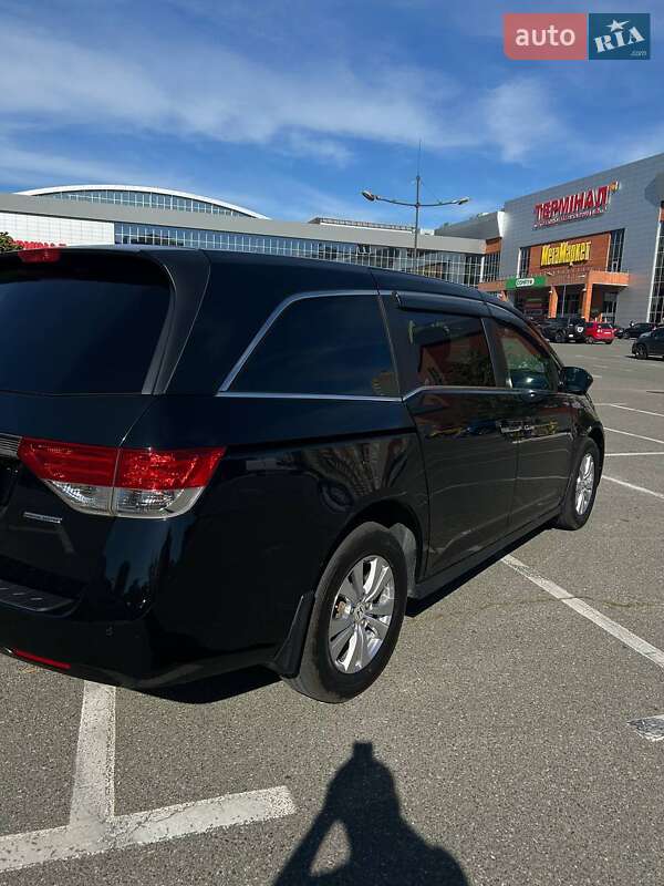 Минивэн Honda Odyssey 2016 в Броварах