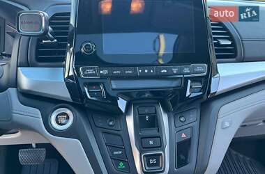 Мінівен Honda Odyssey 2017 в Києві