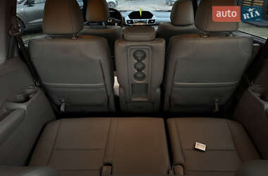 Минивэн Honda Odyssey 2013 в 