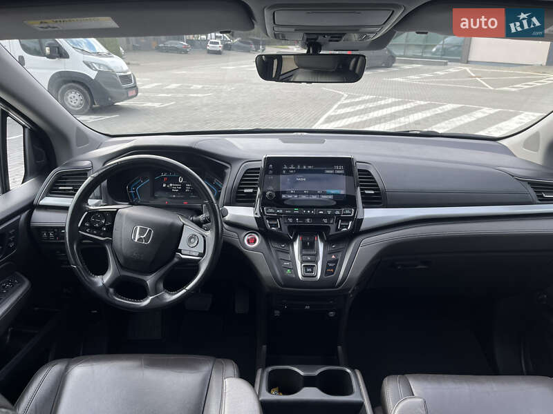 Минивэн Honda Odyssey 2018 в Ровно фото 16 Минивэн Honda Odyssey 2018 в Ровно