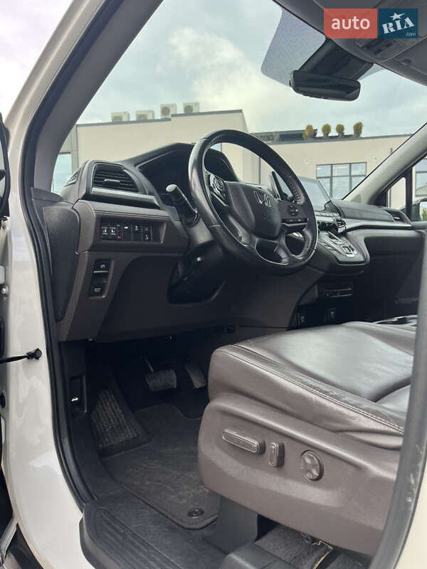 Минивэн Honda Odyssey 2018 в Ровно фото 23 Минивэн Honda Odyssey 2018 в Ровно