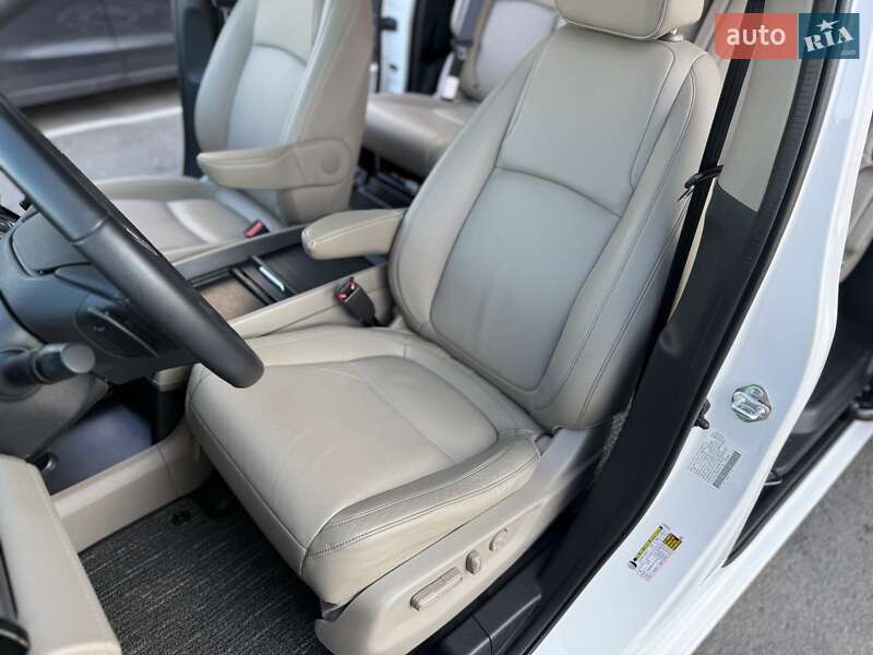 Минивэн Honda Odyssey 2022 в Днепре фото 20 Минивэн Honda Odyssey 2022 в Днепре