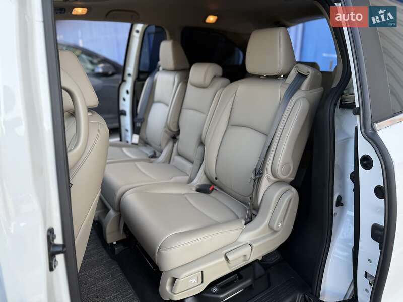 Минивэн Honda Odyssey 2022 в Днепре фото 31 Минивэн Honda Odyssey 2022 в Днепре