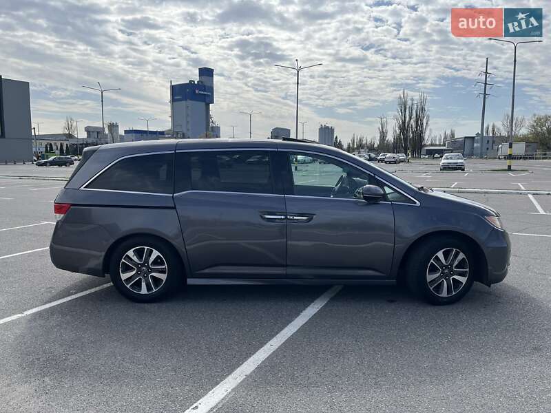 Минивэн Honda Odyssey 2013 в Киеве фото 4 Минивэн Honda Odyssey 2013 в Киеве