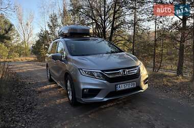 Минивэн Honda Odyssey 2019 в Дмитровке