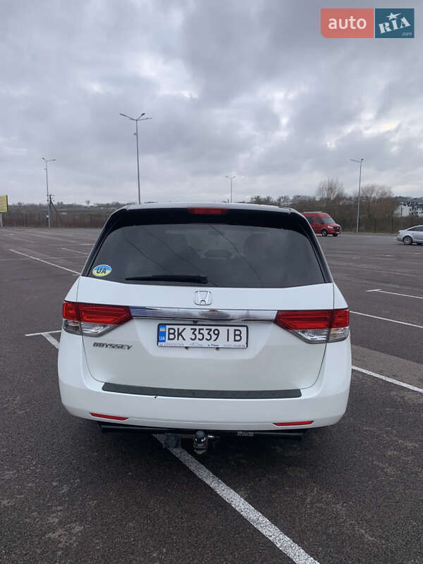 Минивэн Honda Odyssey 2016 в Ровно