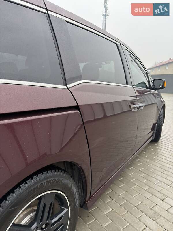 Мінівен Honda Odyssey 2012 в Хусті