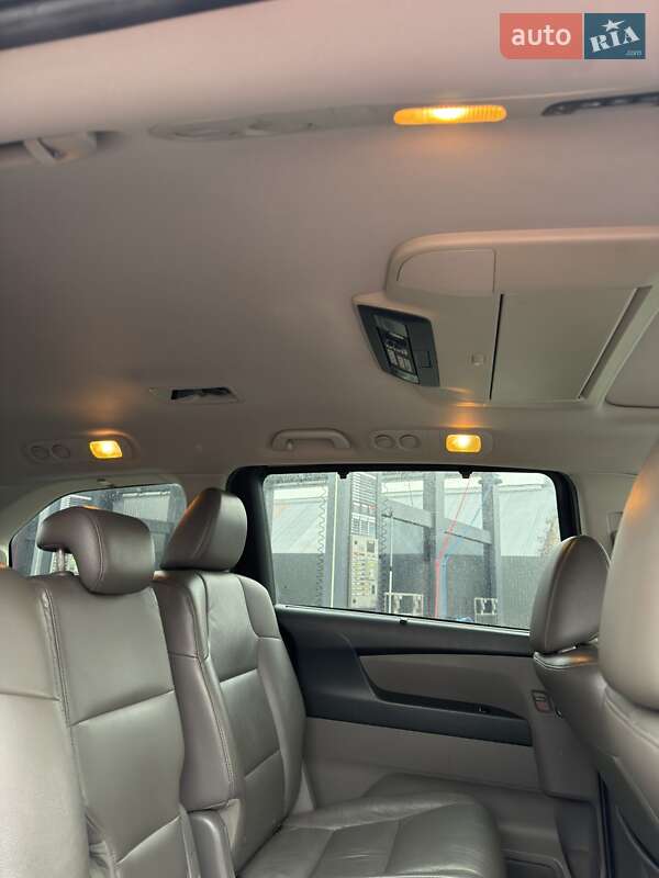 Мінівен Honda Odyssey 2012 в Хусті