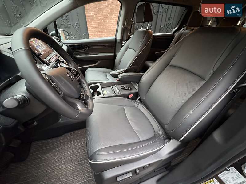 Мінівен Honda Odyssey 2024 в Києві