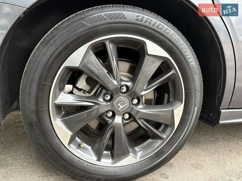 Мінівен Honda Odyssey 2024 в Києві